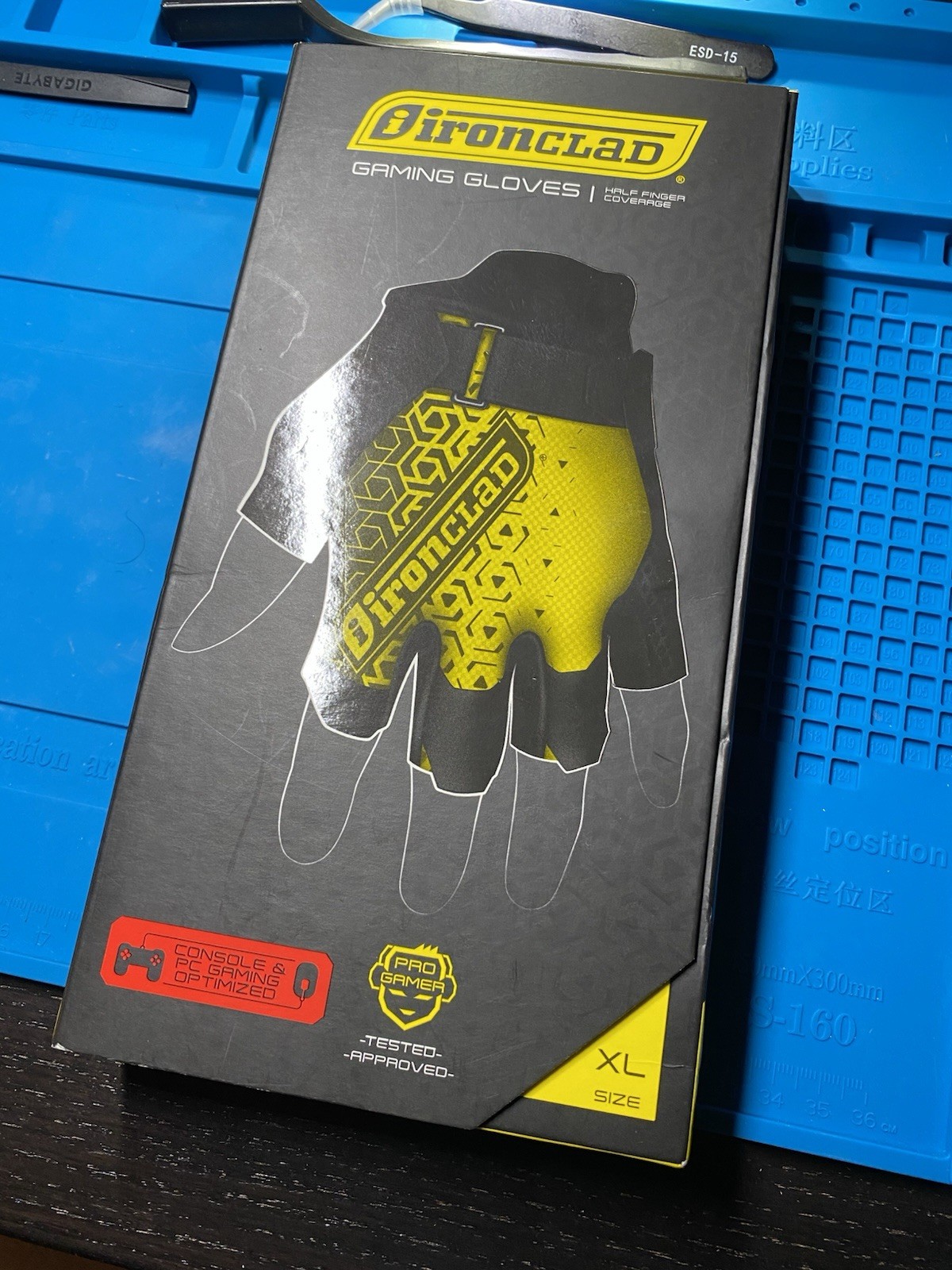 Ironclad Gaming Gloves Half Finger Coverage XL Yellow/Black Multi-Platform