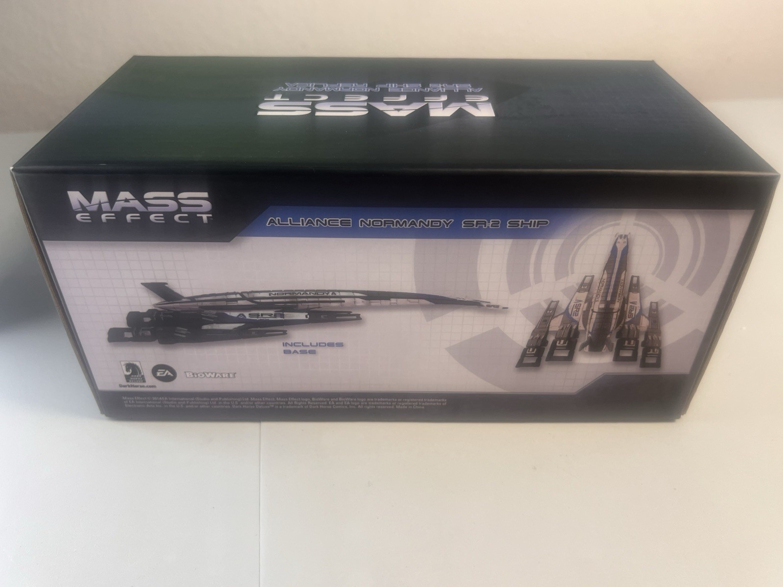 Dark Horse Mass Effect Alliance Normandy SR-2 Ship Replica Statue Original 2014