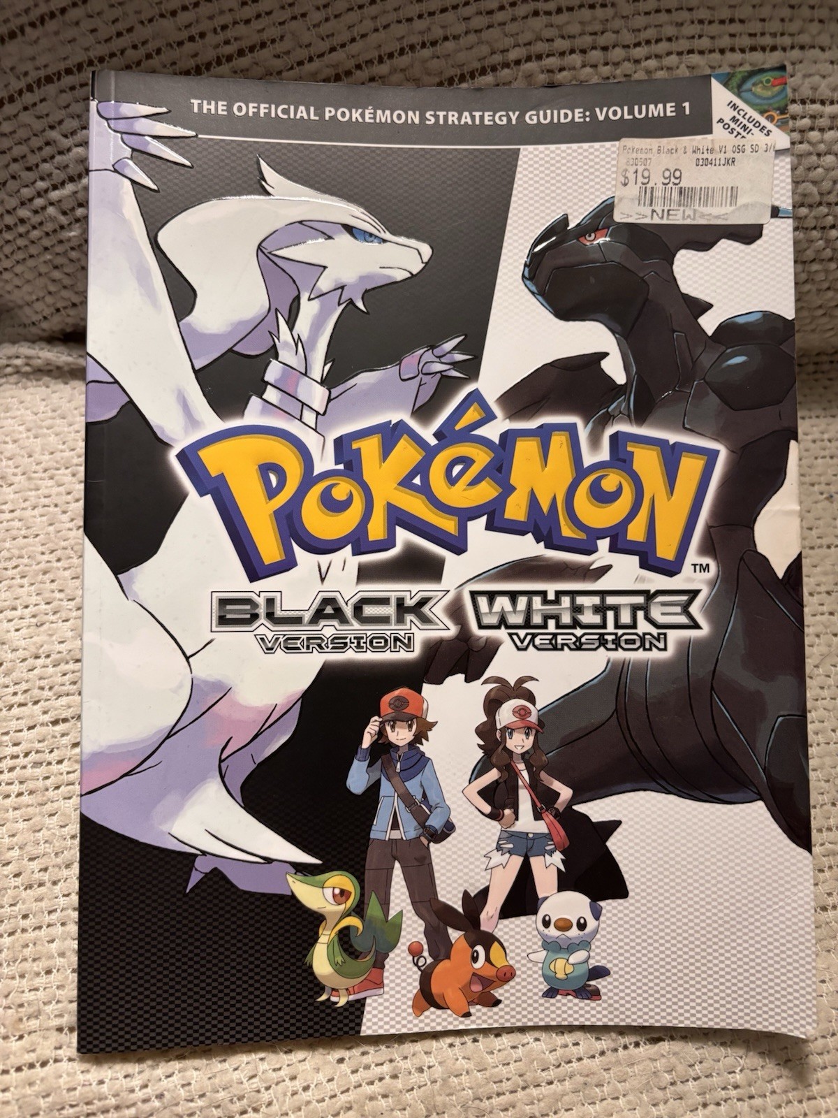 Pokémon Black And White Versions Official Strategy Guide: Volume 1 – No Poster