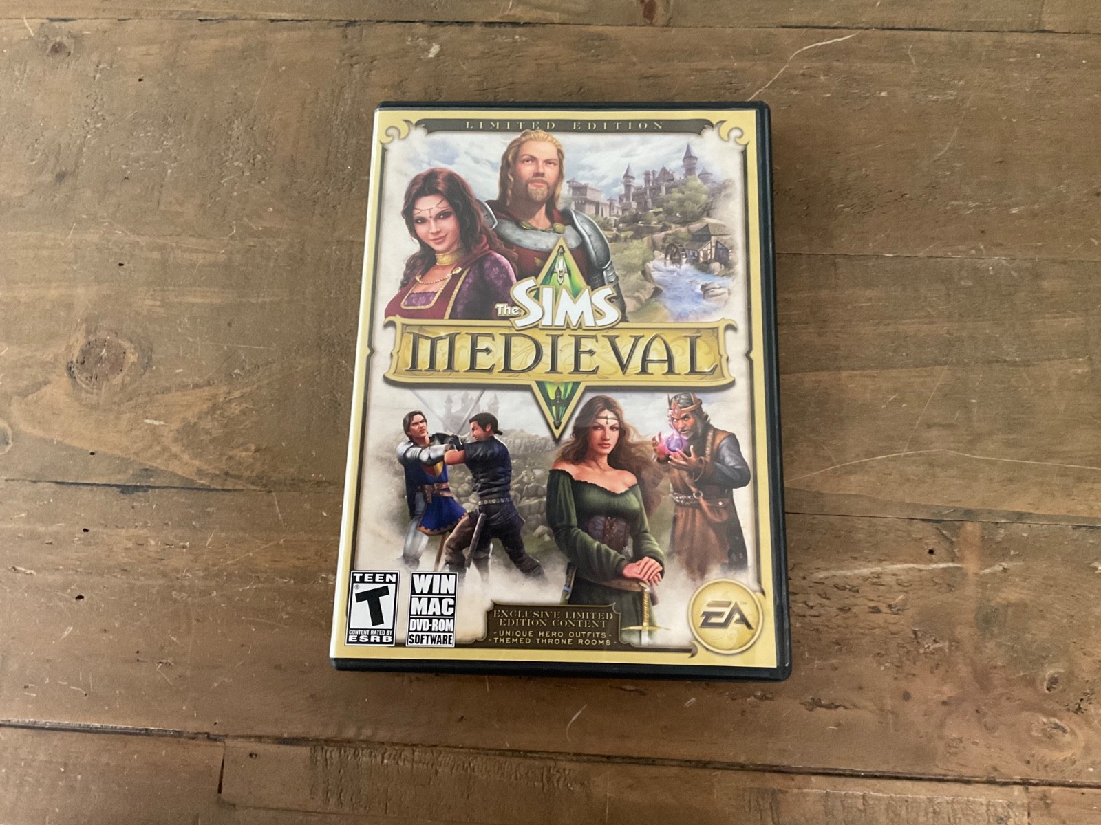 Sims Medieval Limited Edition Game (PC Windows/Mac, 2011)