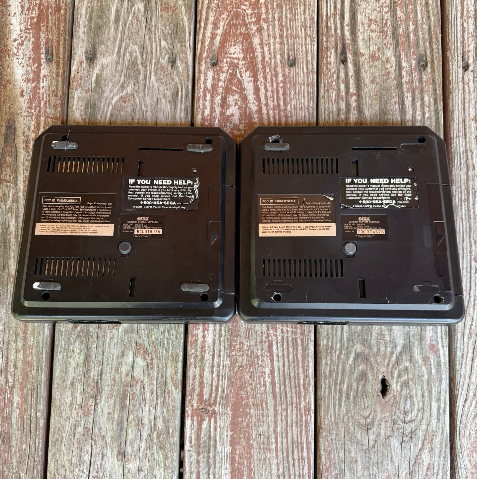 SEGA Genesis Console Lot (2) Model 2 MK-1631 For Parts Or Repair Both Power On