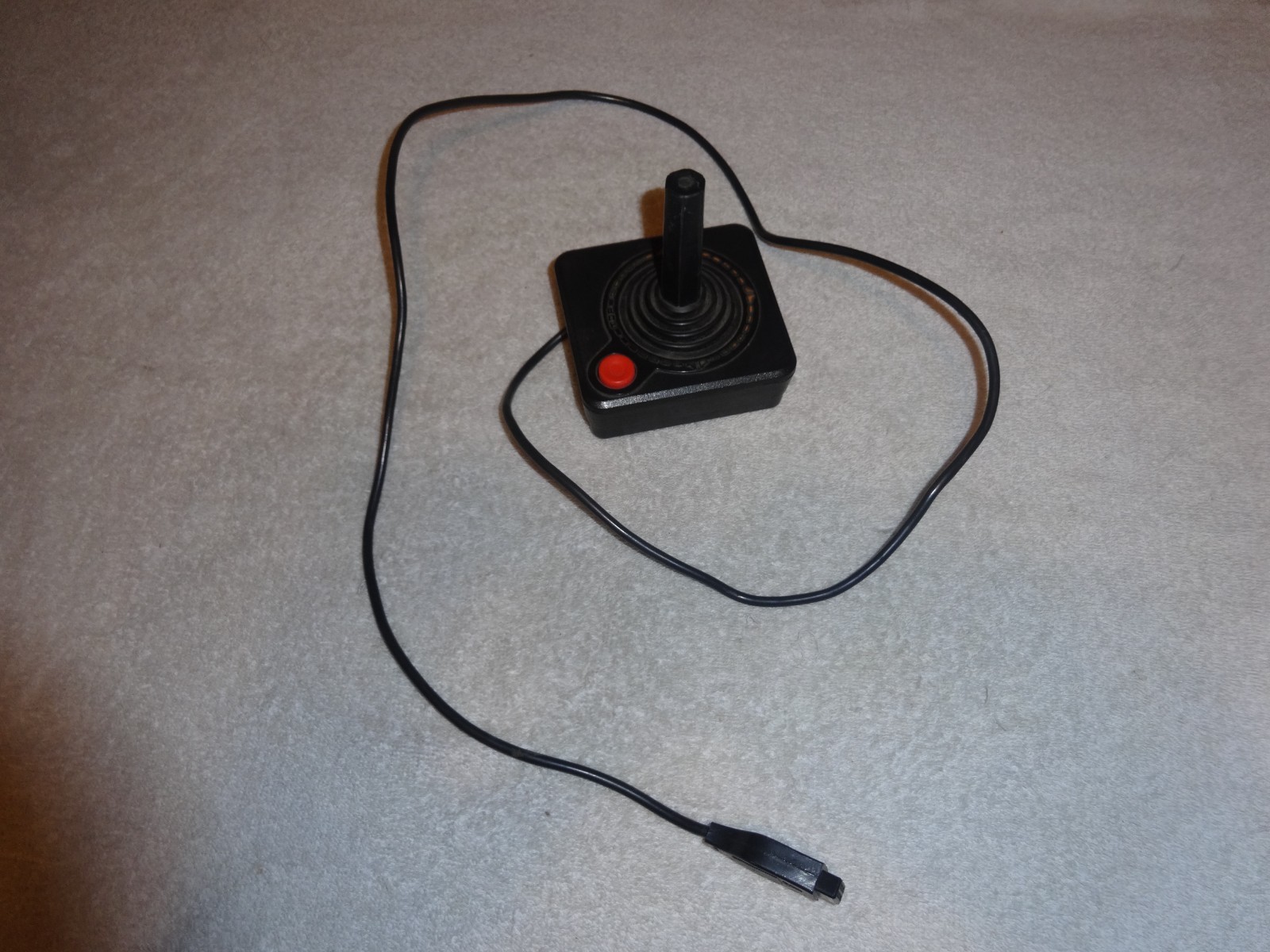 Vintage Atari Joystick Controllers For 2600 Console System 0166 (price not sure)