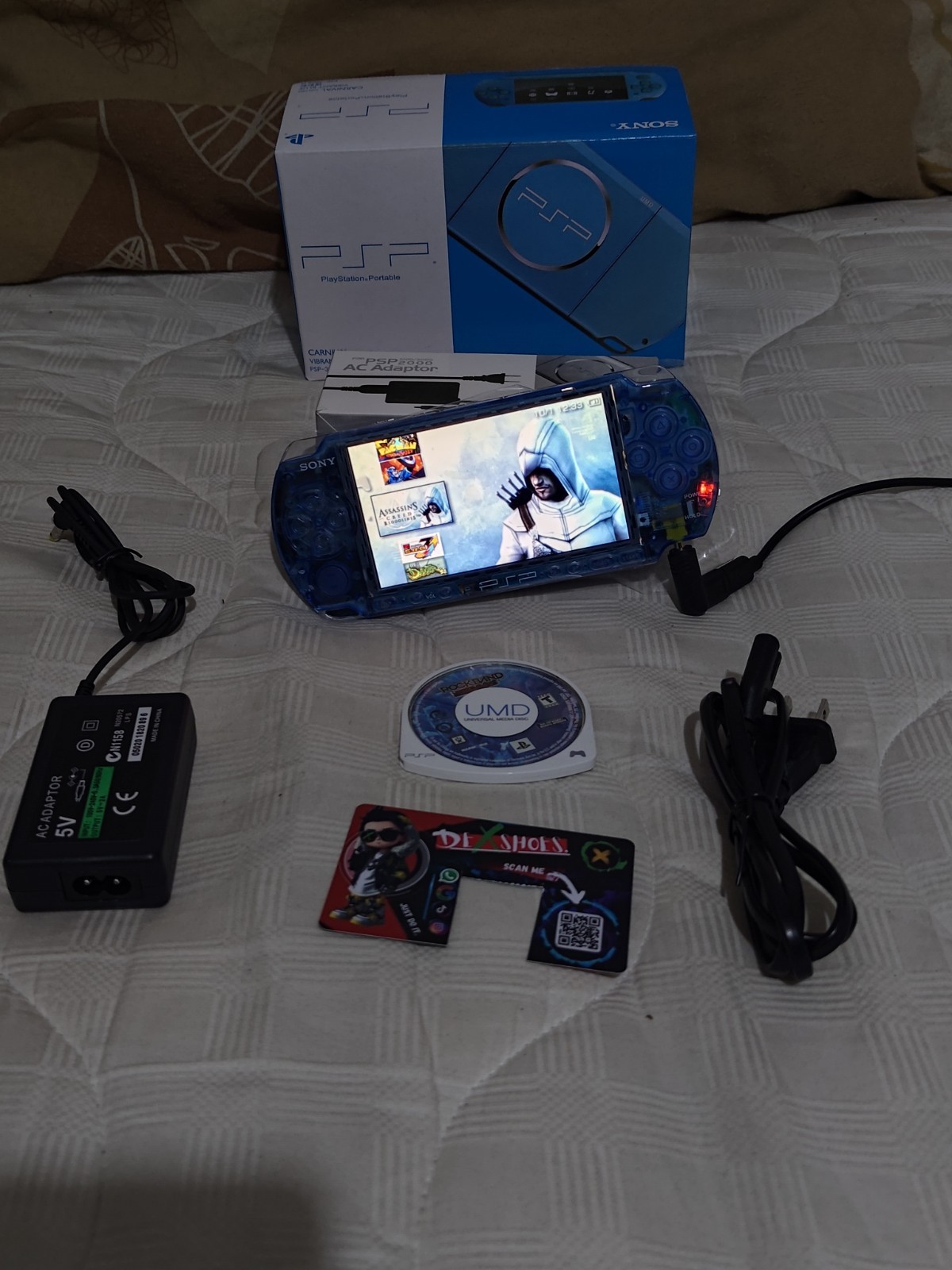 Sony PSP transparent blue with 32 GB plus games plus USB-C adapter NEW