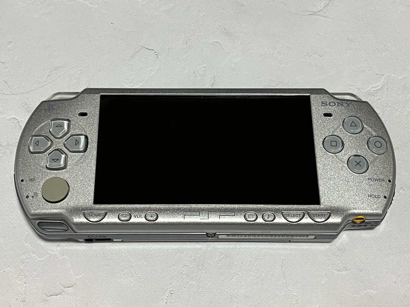Sony PSP-2000 Console / battery＋charger＋memory stick random 3 games from US