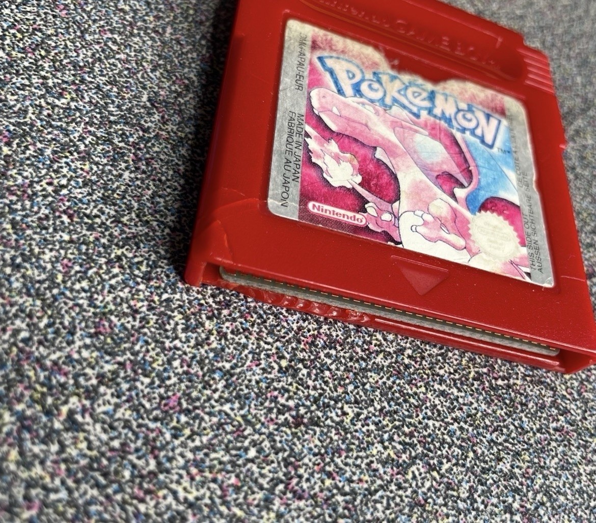 Pokémon Games Red Yellow Gold Nintendo GameBoy Authentic Lot of 6 PARTS/REPAIR