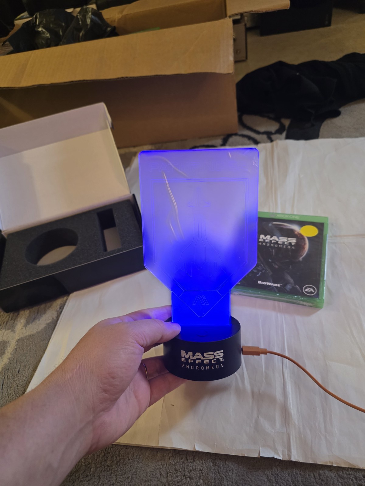 Bioware MASS EFFECT Andromeda Pathfinder LED Lamp Loot Gaming W/ Game Sealed !!