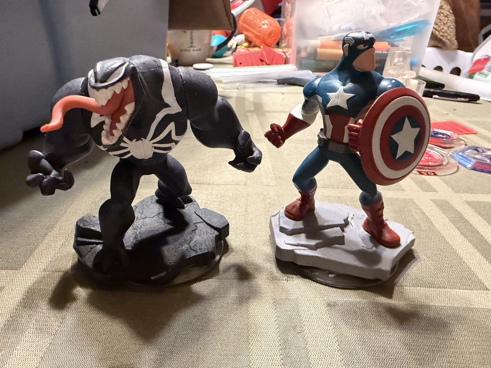 Disney Infinity 2.0 Marvel Lot Hulk Thor Venom Captain America Groot + 7 Power D
