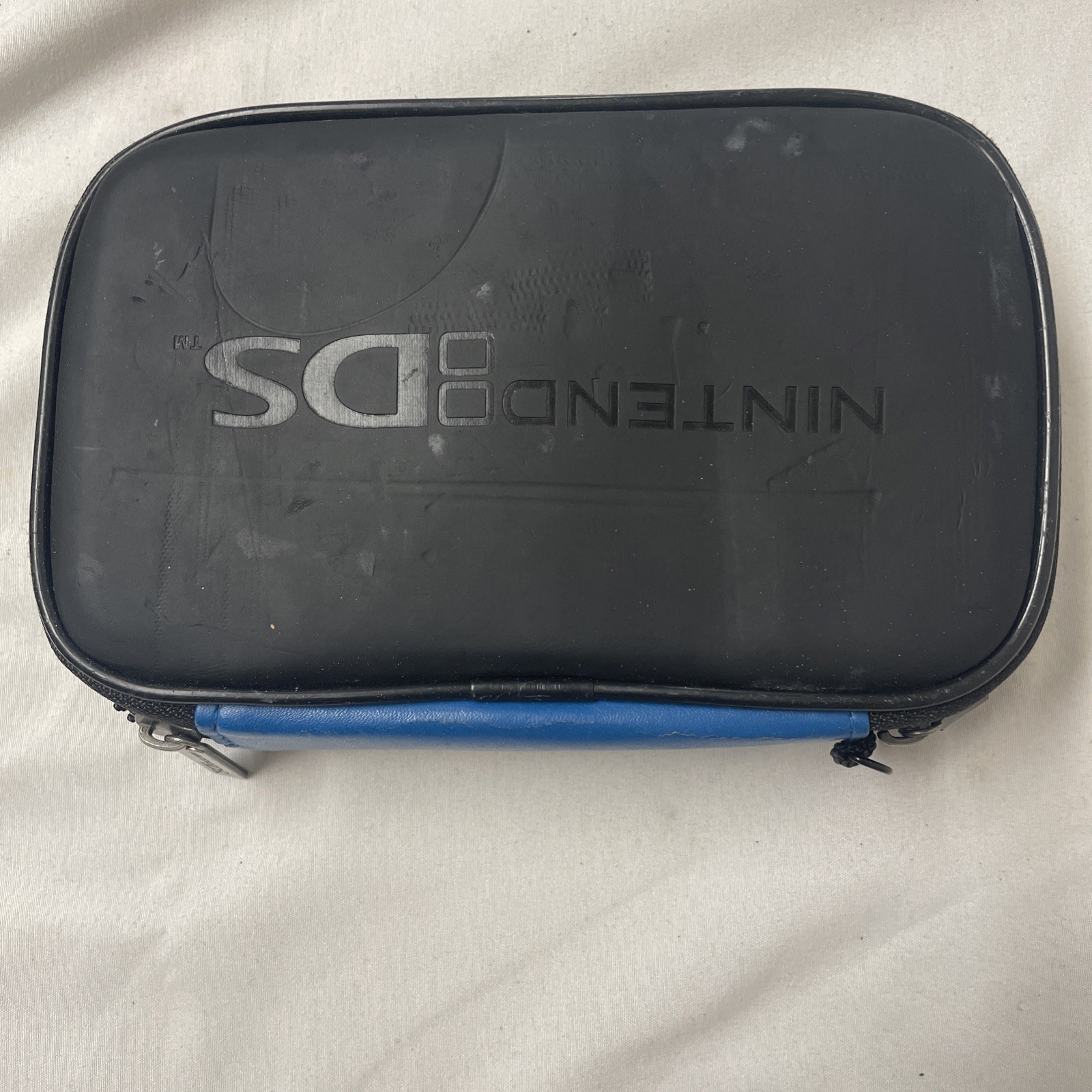 Nintendo DSi XL – Bundle – READ