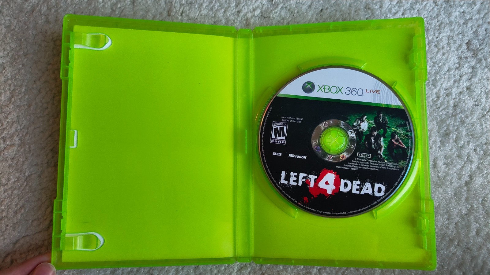 Left 4 Dead (Xbox 360) Game & Case – No Manual Tested