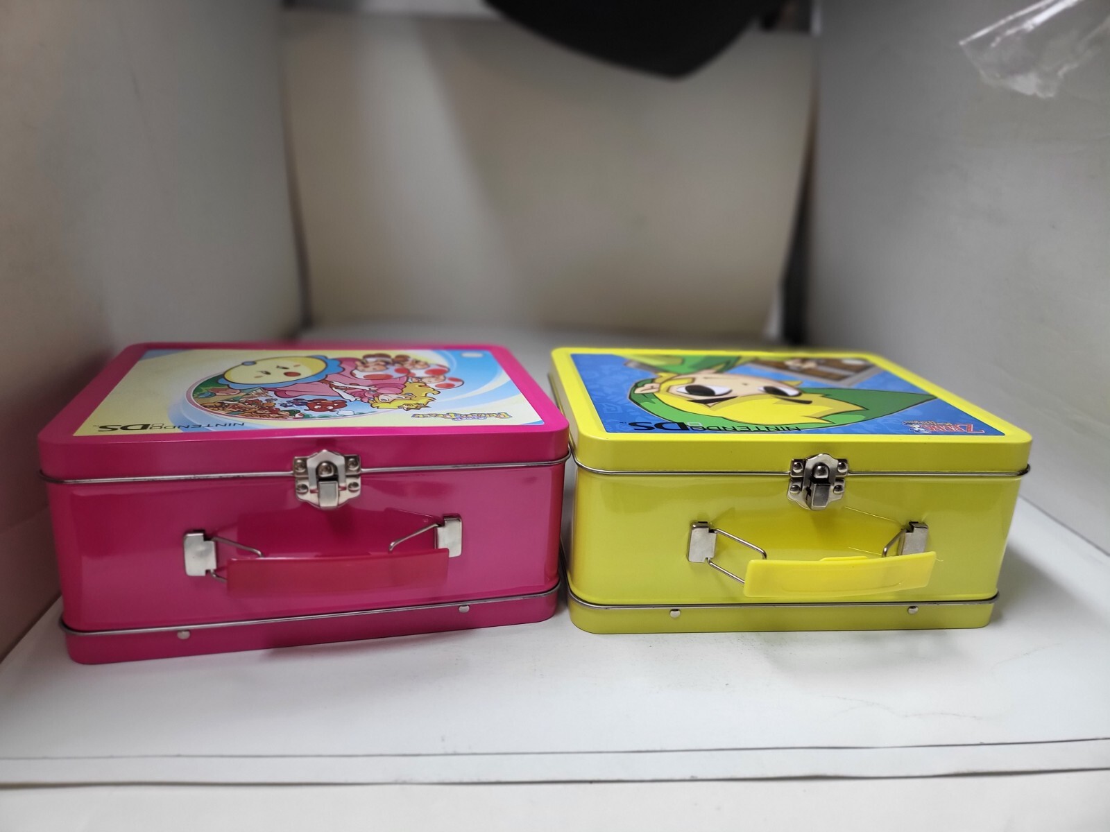 2 Official Nintendo Super PRINCESS PEACH & ZELDA Phantom Hourglass Lunch Boxes