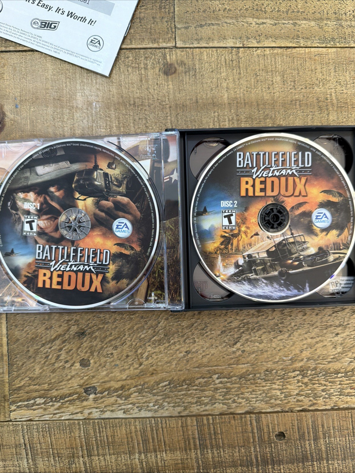 Battlefield Vietnam Redux Video Game PC 2005 + BONUS DISC EA Games Big Box
