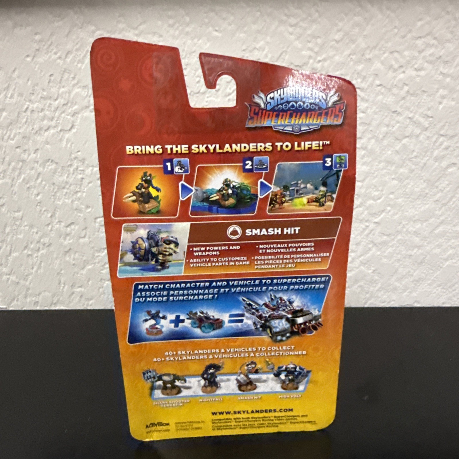 Skylanders SuperChargers SMASH HIT New Sealed Character Figure 2015