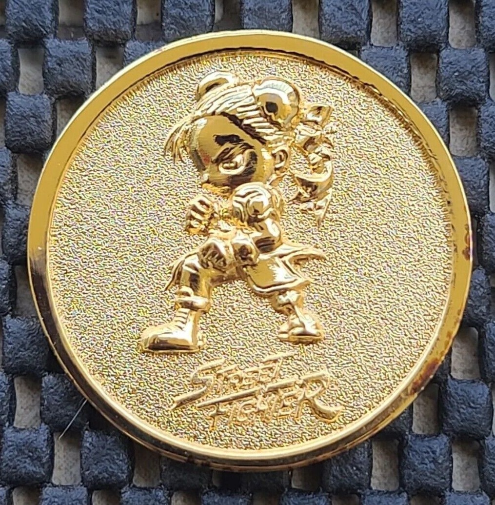 Street Fighter Coin Medal Video Game 10t Anniversary Rare CAPCOM SNES SEGA GBA