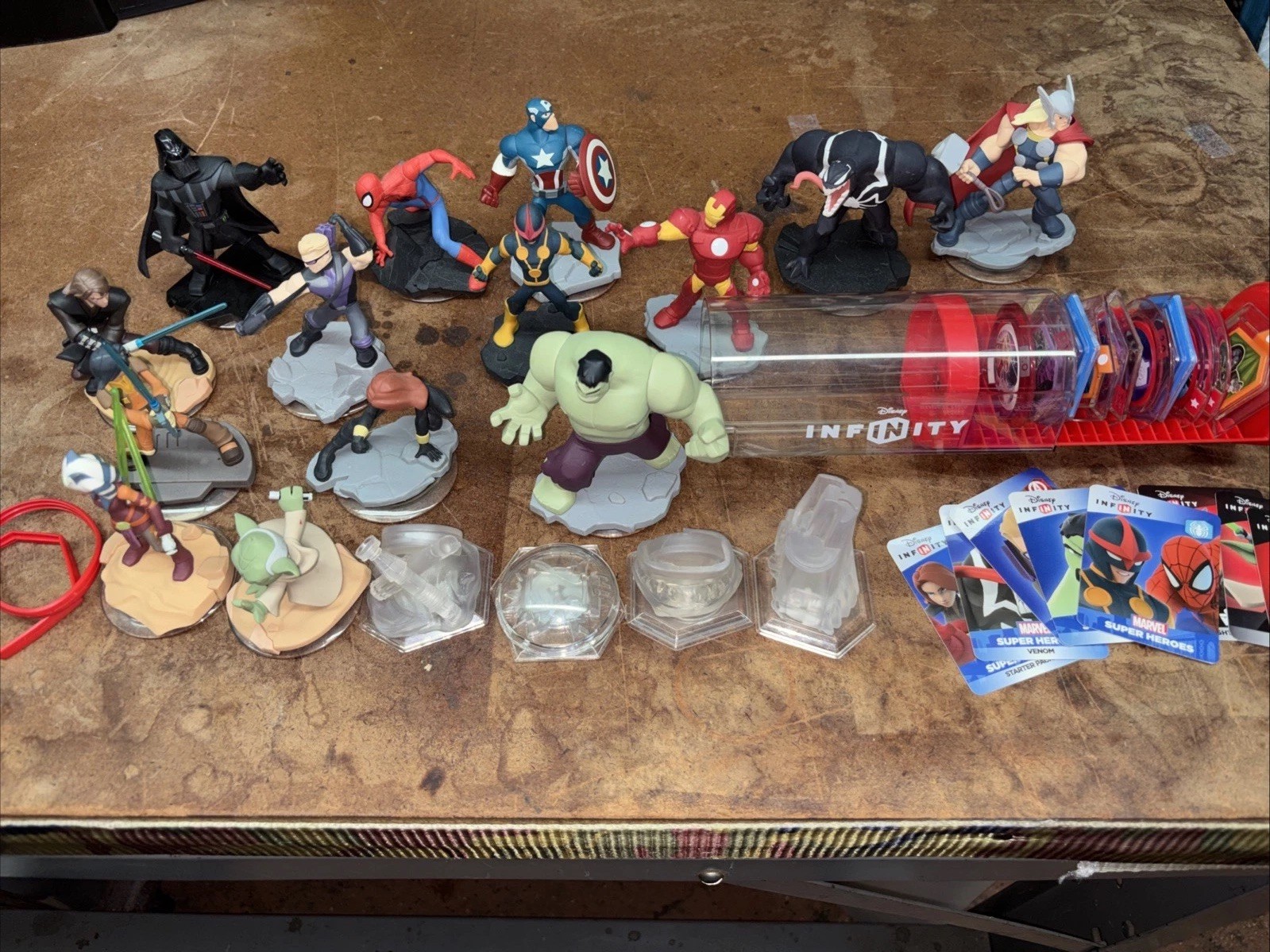Disney Infinity Stars Wars Marvel Super Heroes Lot Power Discs 29 Pieces EUC