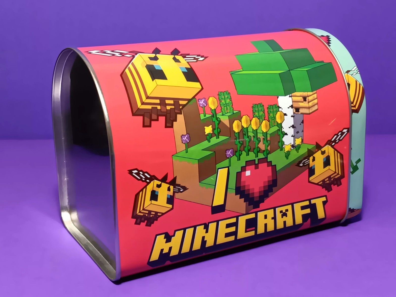Minecraft Metal Tin Mailbox with Flag Mojang 2024 The Tin Box Company Small