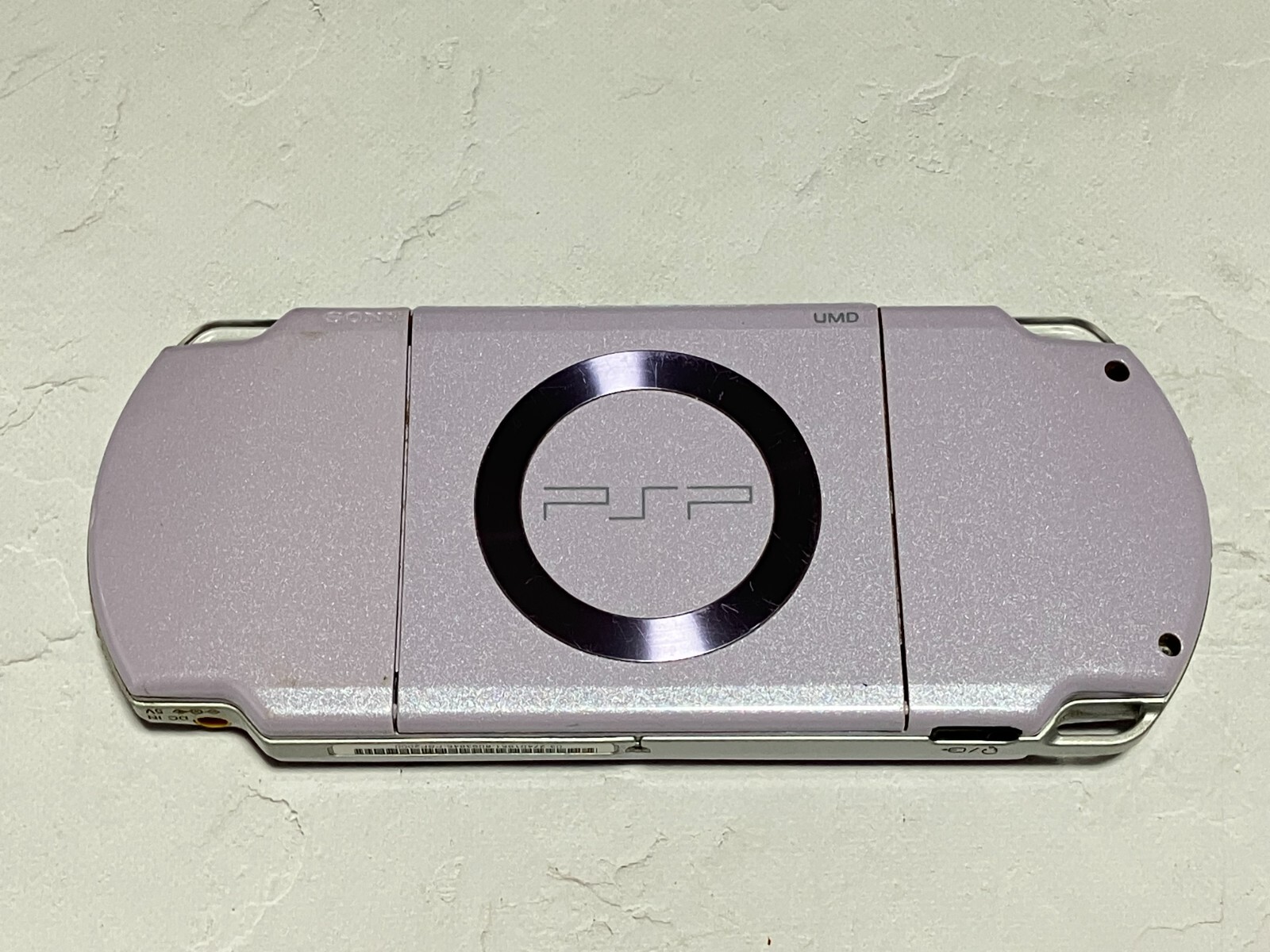 Sony PSP-2000 Console / battery＋charger＋memory stick random 3 games from US