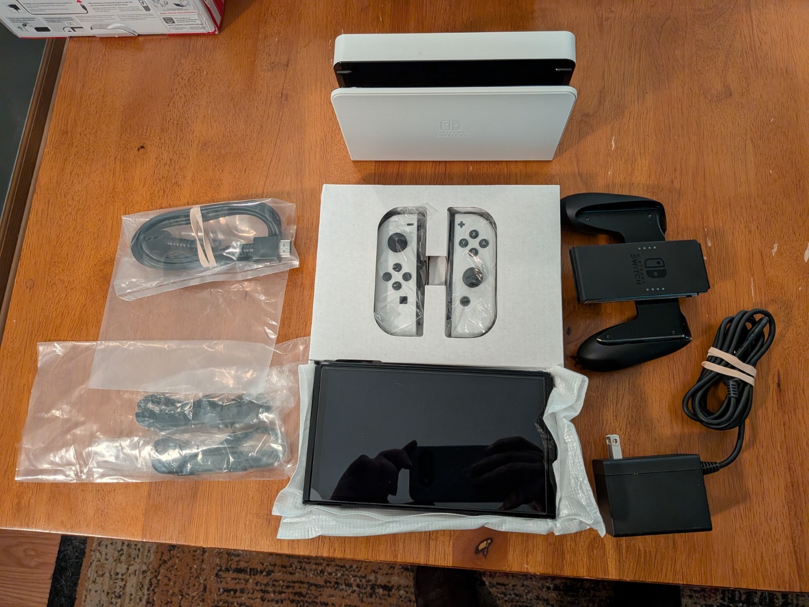 Nintendo Switch OLED Model HEG-001 Handheld Console 64GB COMPLETE W/DOCK & BOX