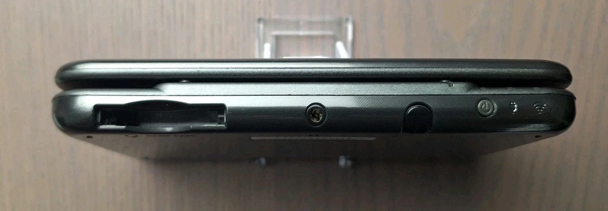 New Nintendo 3DS XL Metallic Black | Charger 32GB SD Card | REGION FREE TOP IPS