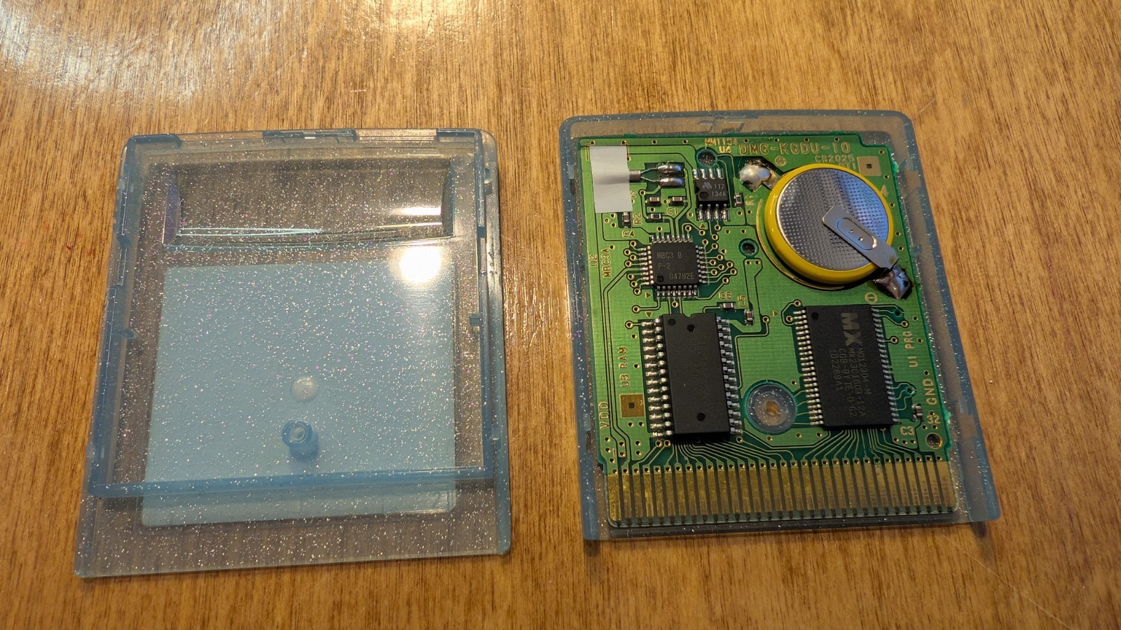 Pokemon Crystal Gameboy Color | AUTHENTIC | NEW BATTERY | PLASTIC CASE INCLUDED