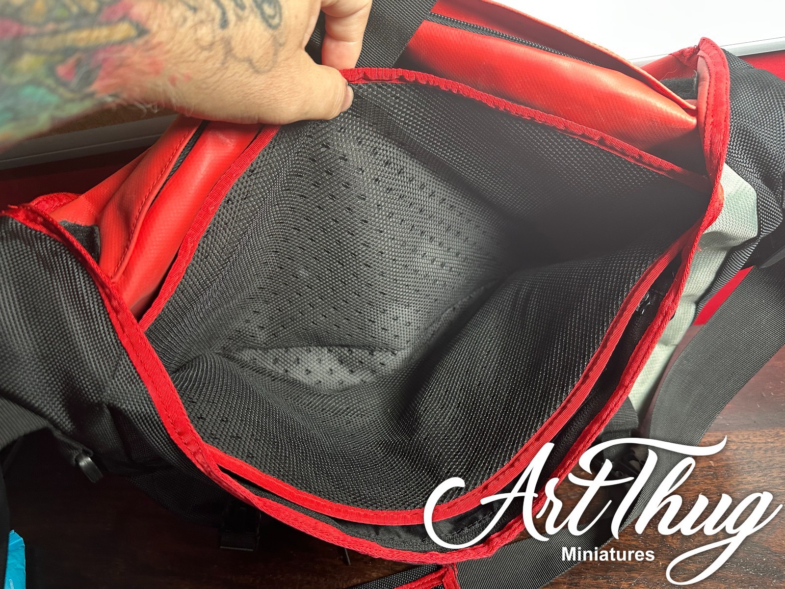 Riot Games (Original Logo) Messenger Bag – League of Legends