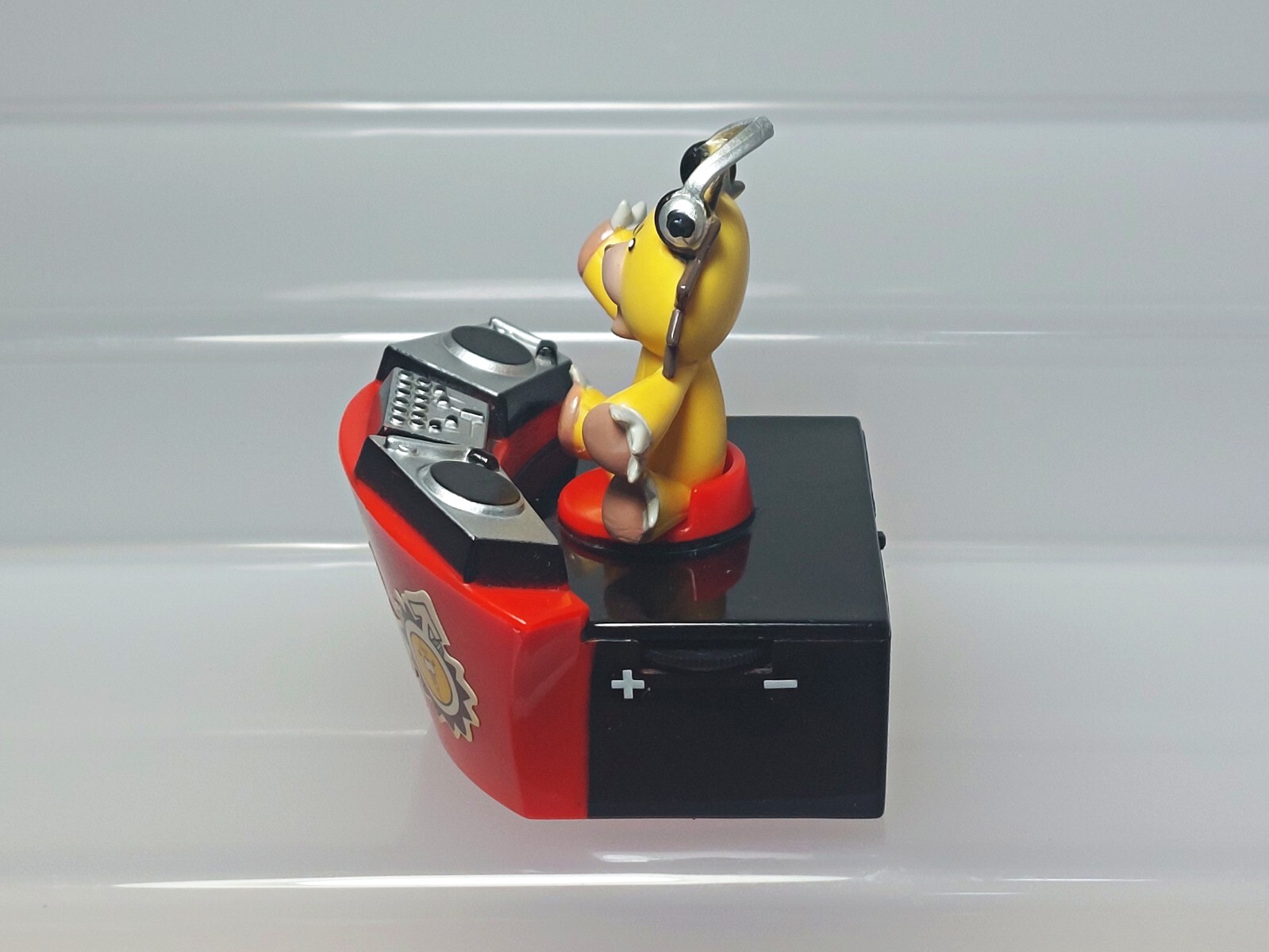 Bleach Kon Figure Radio Weekly Jump Toy Japan T06 2.4in