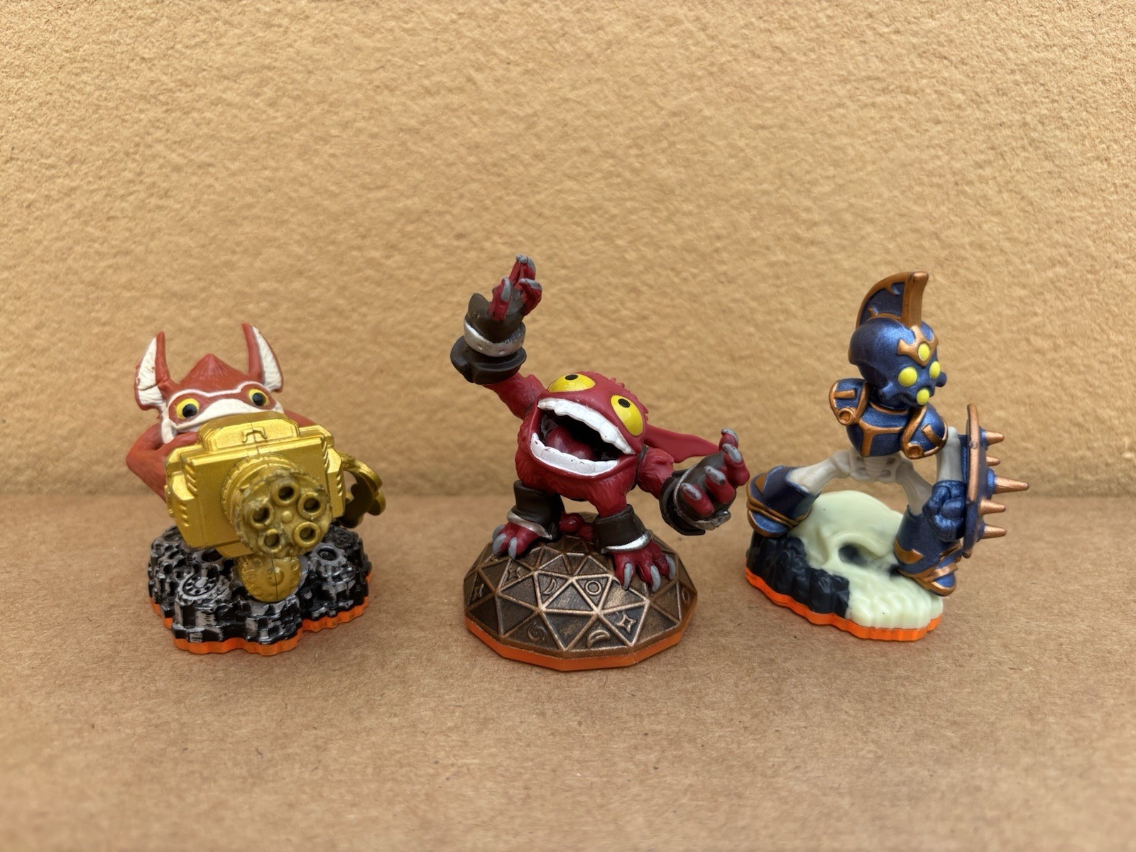 Skylanders Giants Lot 10 Figures Damaged but Tested w/ Punch Pop Fizz