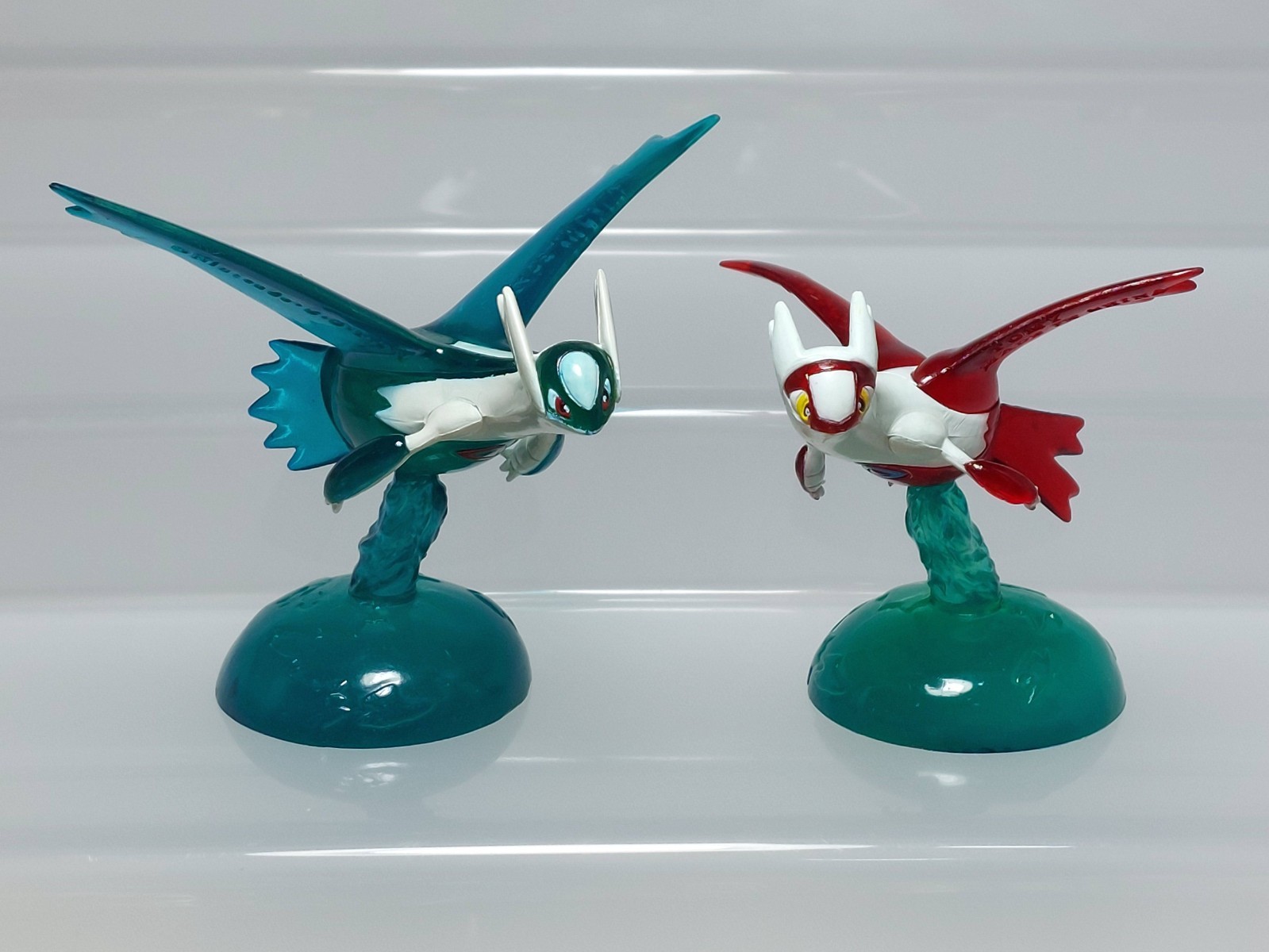 Latios Latias (Clear ver) Pokemon Movie Monster Collection Figure Tomy 2.4-2.9in