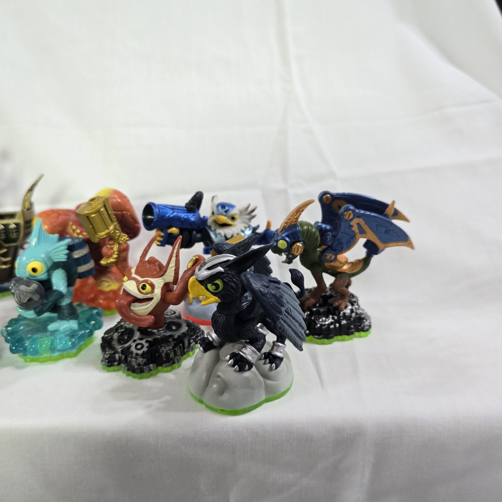Skylanders Spyros Adventure Giants Lot 17pc Pirate Seas Spyro Trigger Happy Lot