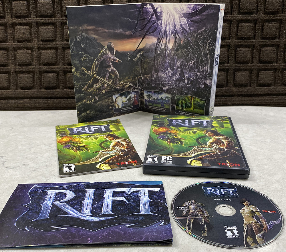 Rift PC DVD-ROM Game (2011, Trion Worlds) w/ Box, Manual, Key Code, Map / Poster