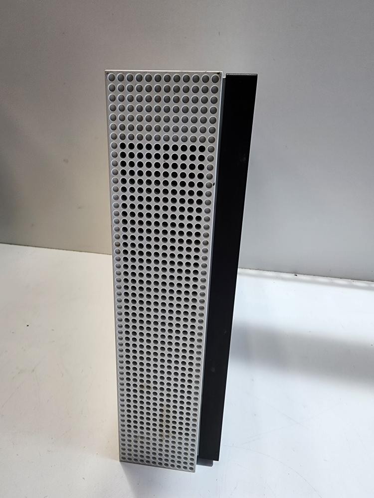 MICROSOFT XBOX ONE S POWERS ON BUT NO DISPLAY (P19019447)