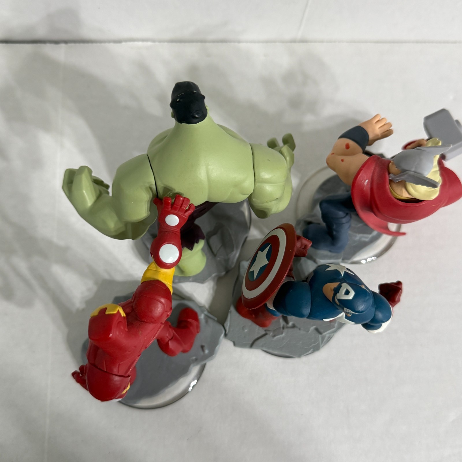 4 Disney Infinity 2.0 Figures – Avengers – Hulk Thor Iron Man Captain America