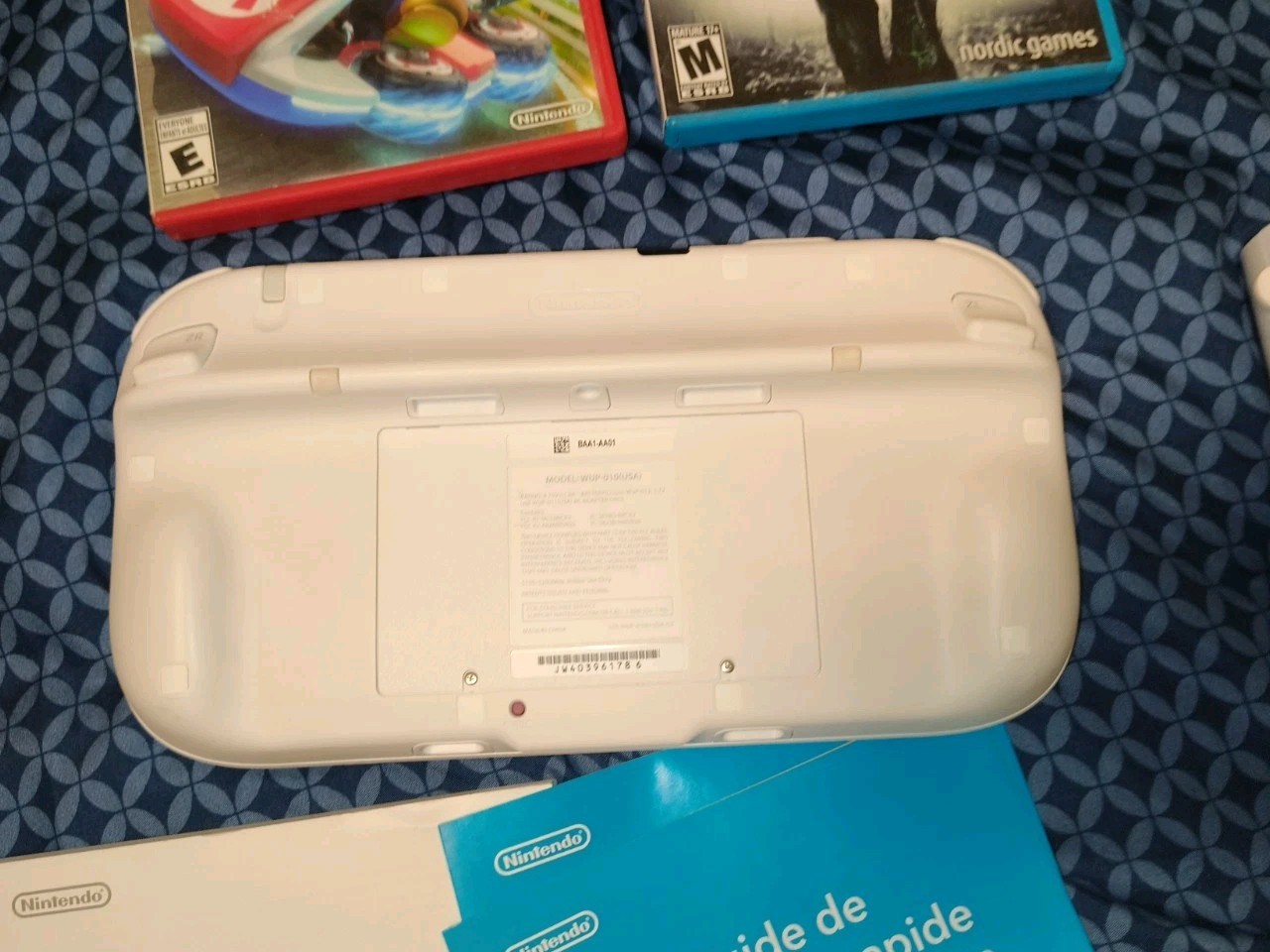 Wii U CONSOLE – USED- SKYLANDERS Swap Force Basic Set – 8GB – WHITE + 8 Games