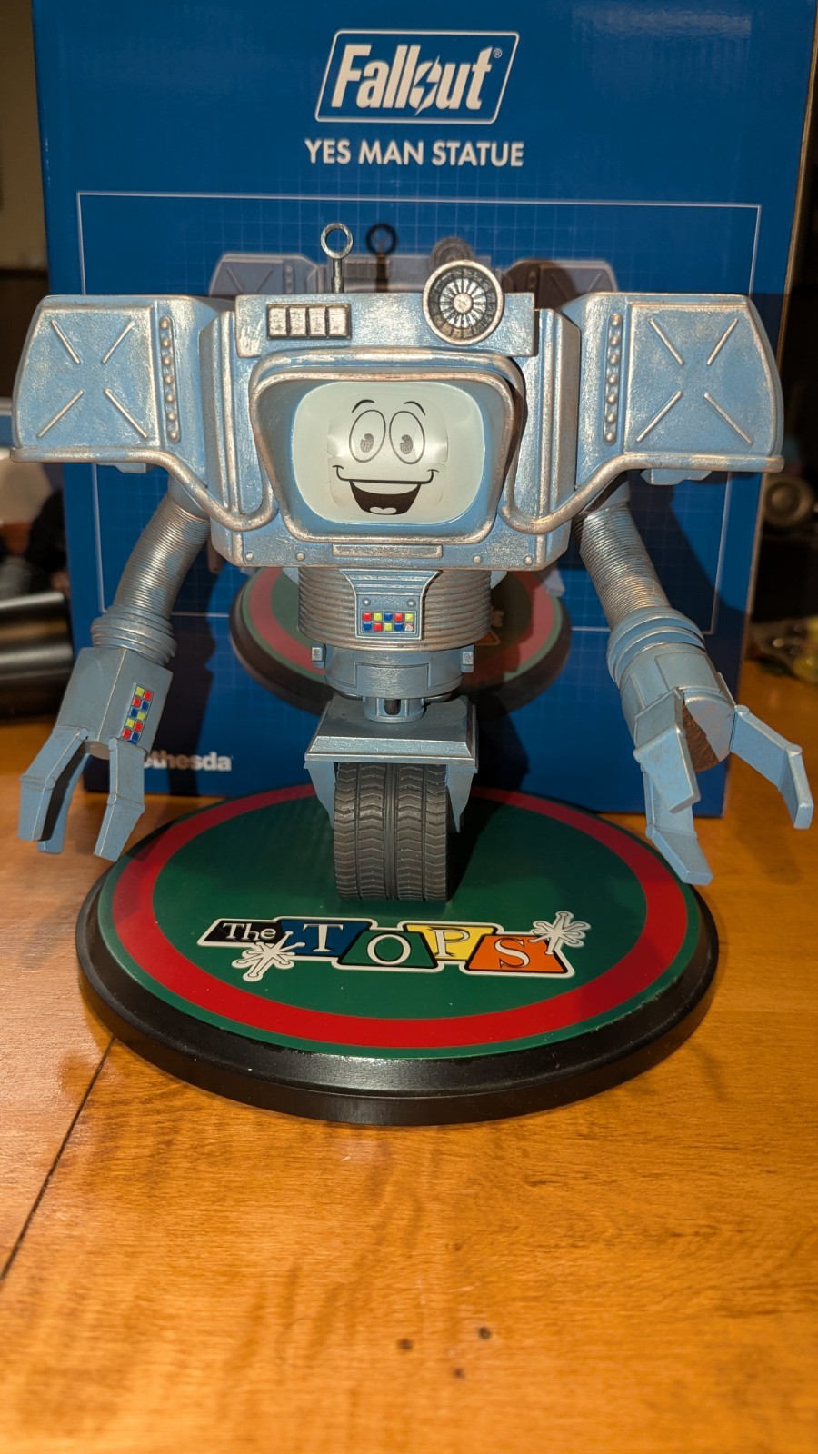 Fallout New Vegas Yes Man Securitron Statue Bethesda Gear Store Rare