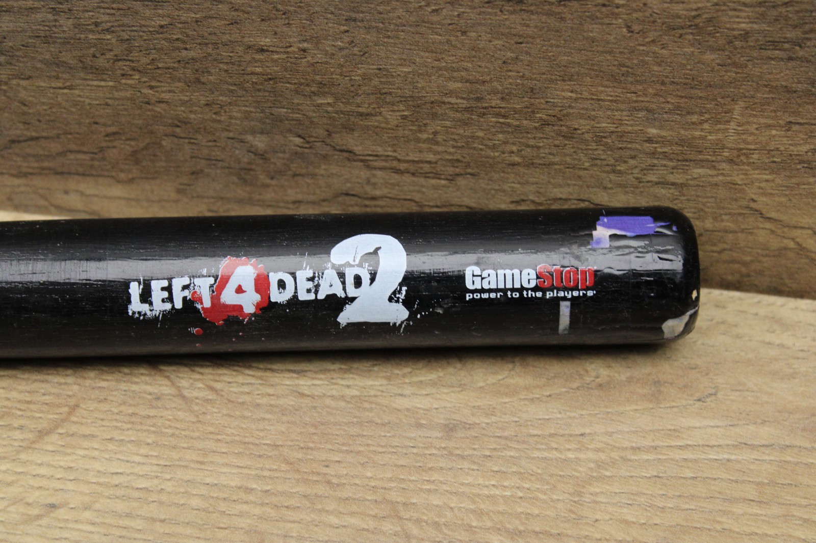 GameStop Left 4 Dead 2 Game Small Baseball Bat Collectable Display (READ)