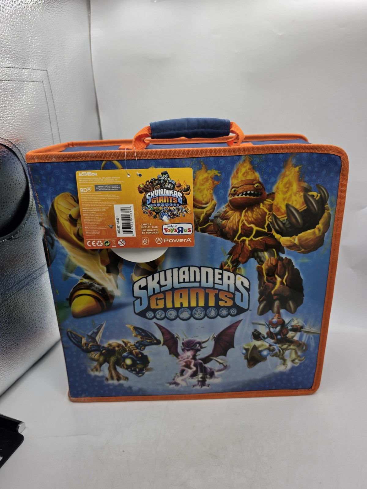 Skylanders Giants Blue Square Storage and Carrying Case Brand New Mint