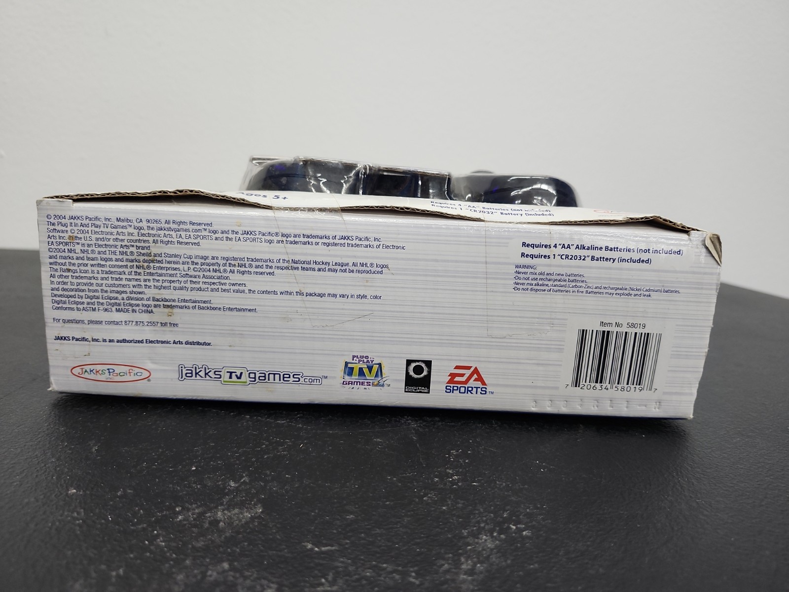 EA Sports John Madden 95 NFL NHL Plug and Play Game Jakks Pacific in Box NIB