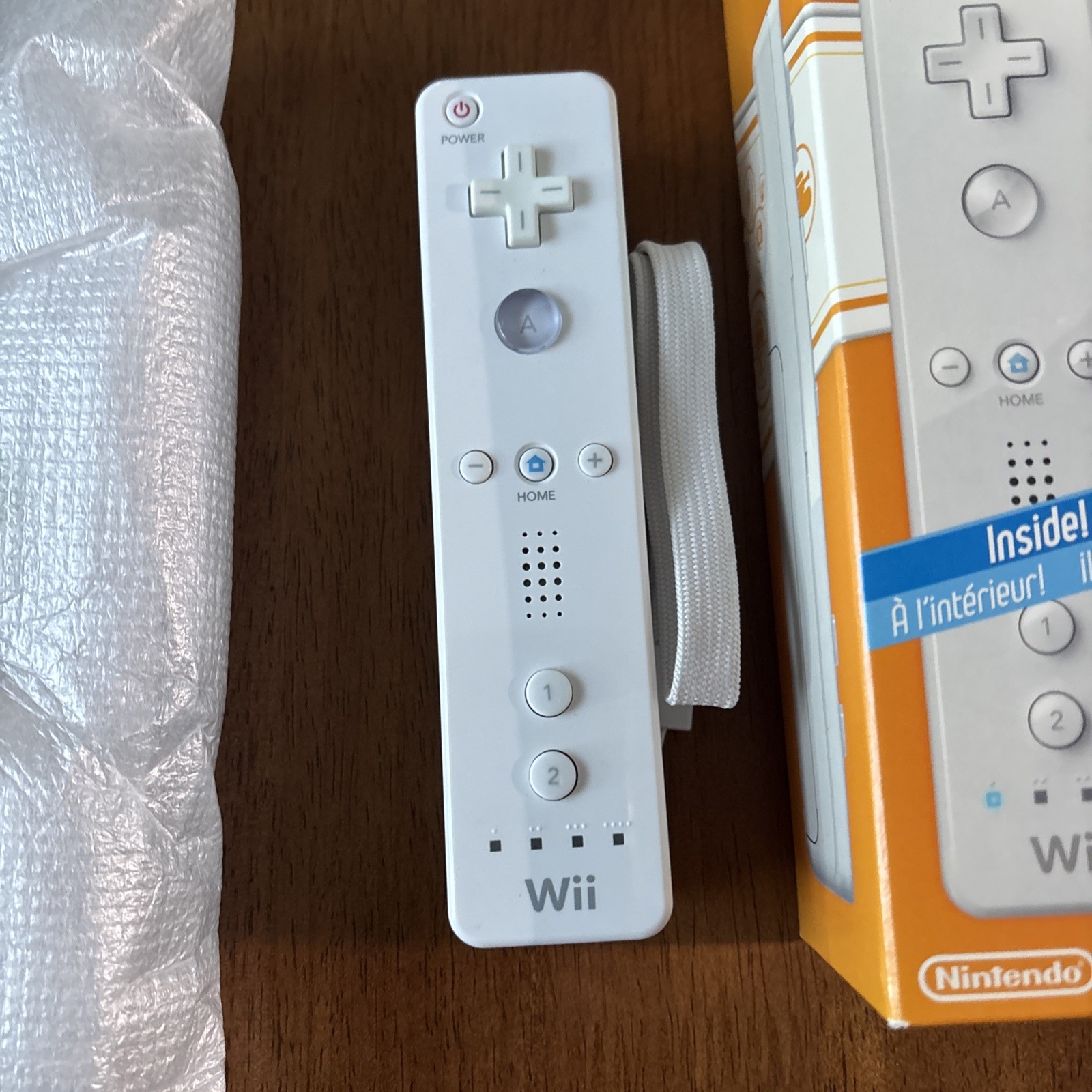 Wii Play with Bonus Wii Remote Nintendo Wii 2007 Mint