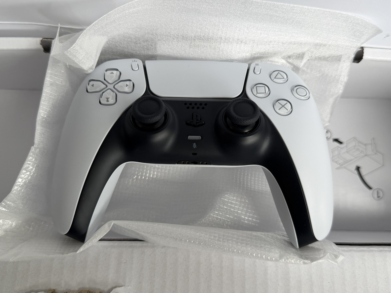 PlayStation 5 Digital Edition CFI-2015 Slim edition 1TB console w/ controller