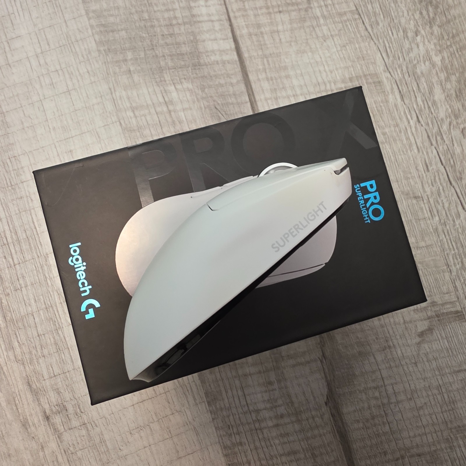 HyperX Cloud III Wireless Headset & Logitech GPX G PRO X Superlight Mouse BUNDLE