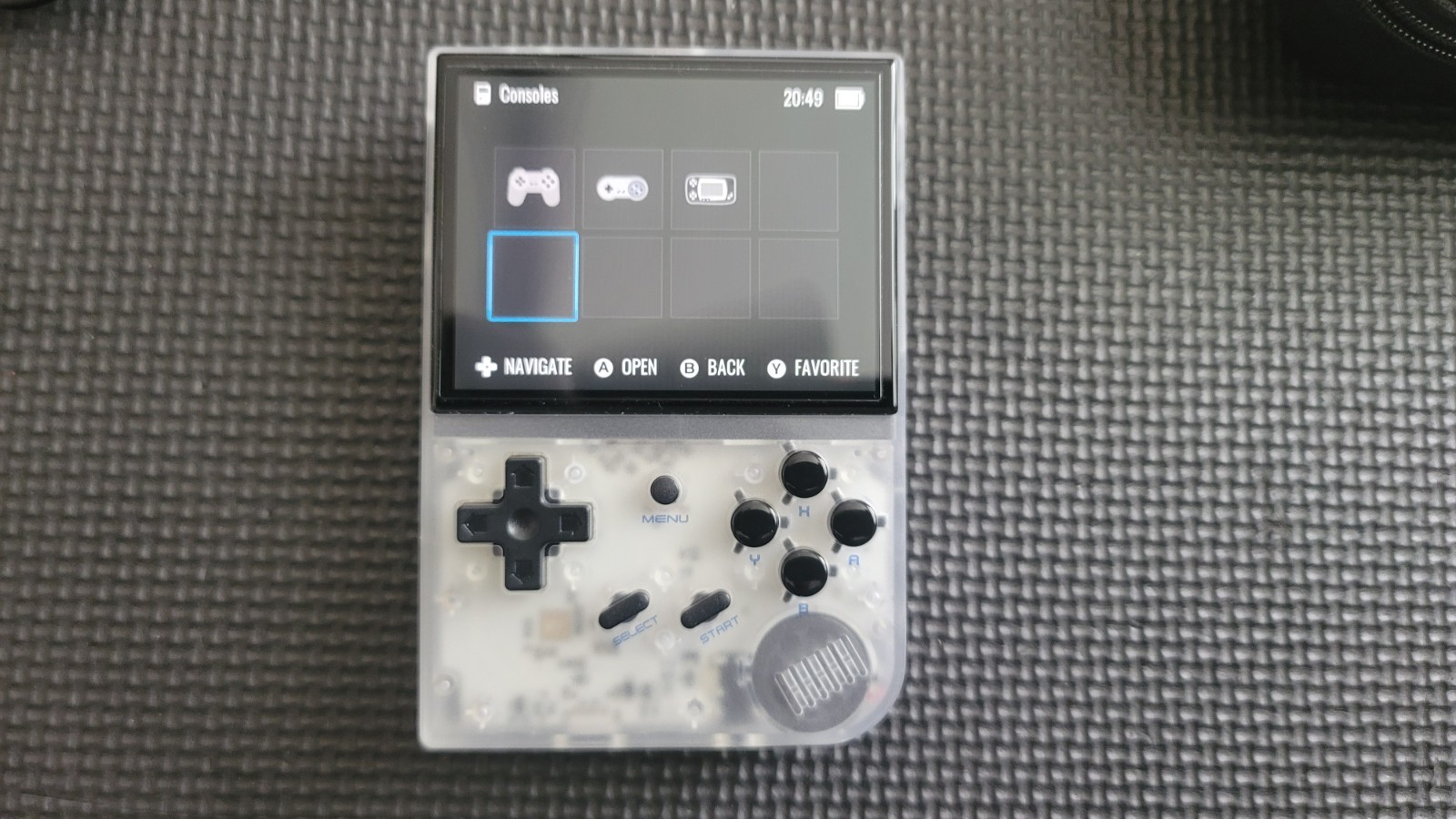 ANBERNIC RG35XX (CLEAR) 16GB GAME CARD (FREE BRICK) FRE CASE (GXRG)