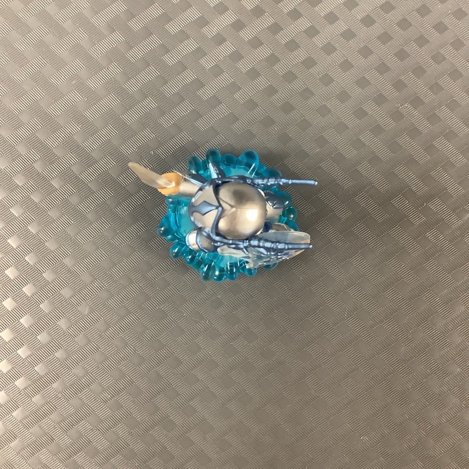 SKYLANDERS GIANTS LIGHTCORE CHILL FIGURE – WATER ELEMENT – Authentic!