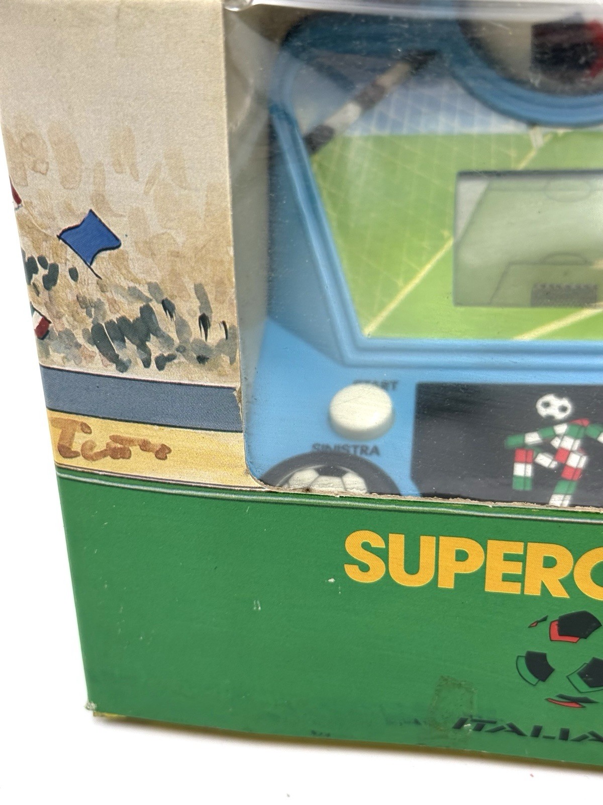 1990 LCD VIDEO GAME HANDHELD SOCCER FOOTBALL ITALY 90 World Cup NEW IQ
