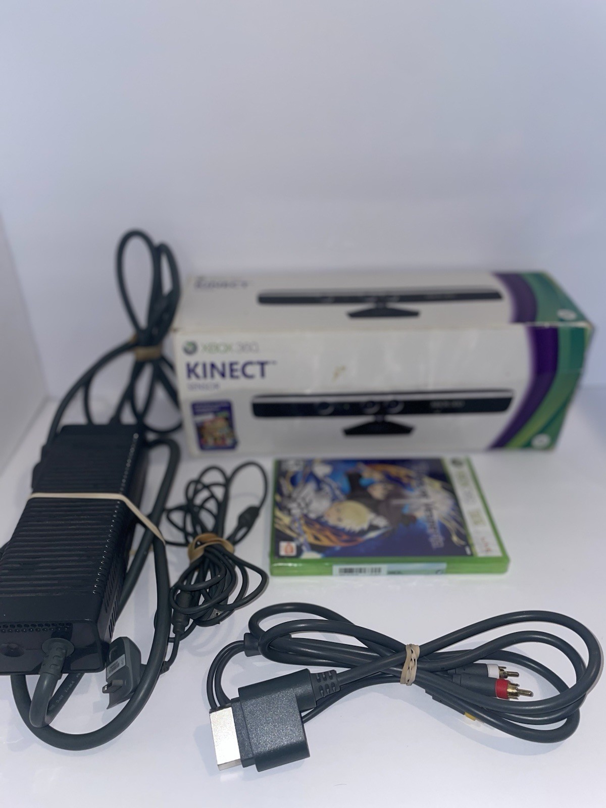 🔥 (Tested) Xbox 360 Console Bundle w/ 28 Games, Kinect Sensor, 2 Controllers