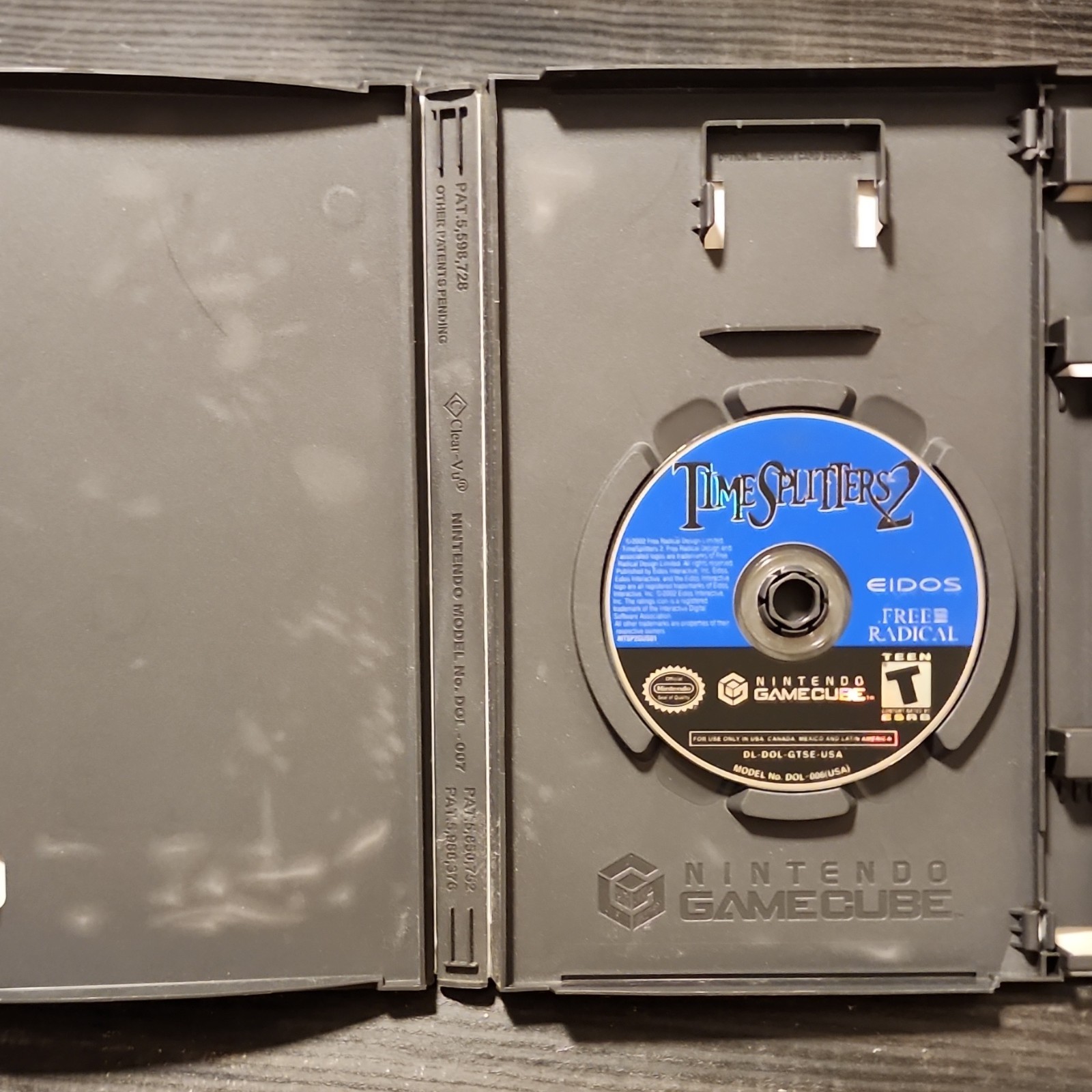 Eidos TimeSplitters 2 Nintendo GameCube NTSC-U/C T Game w/ Case