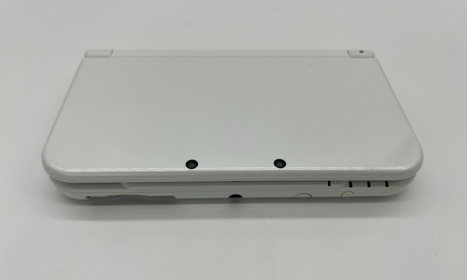 Nintendo 3DSLL Pearl White + Stylus & Charger (Japanese)