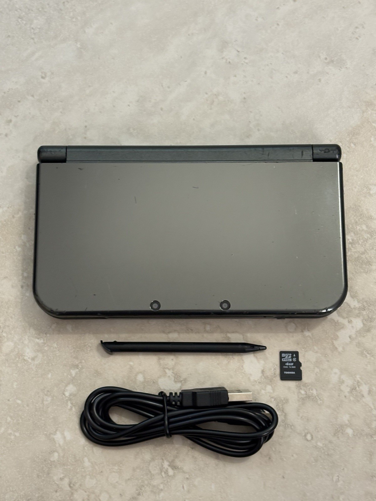New Nintendo 3DS LL XL Metallic Black Region Free USA Seller Very Good