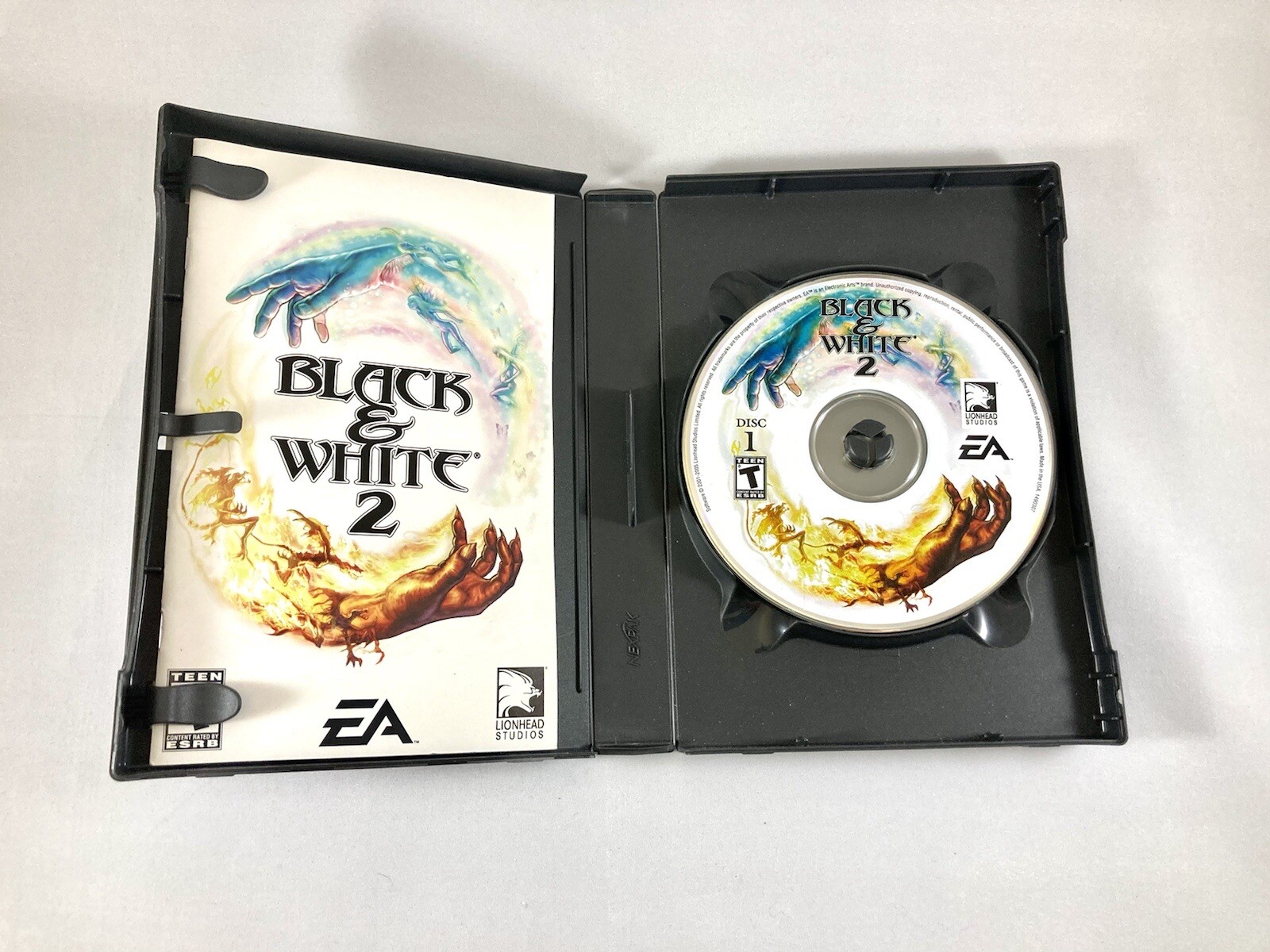 Black & White 2, PC, 4-CD Set, 2005, CIB w manual AND Prima Official Game Guide