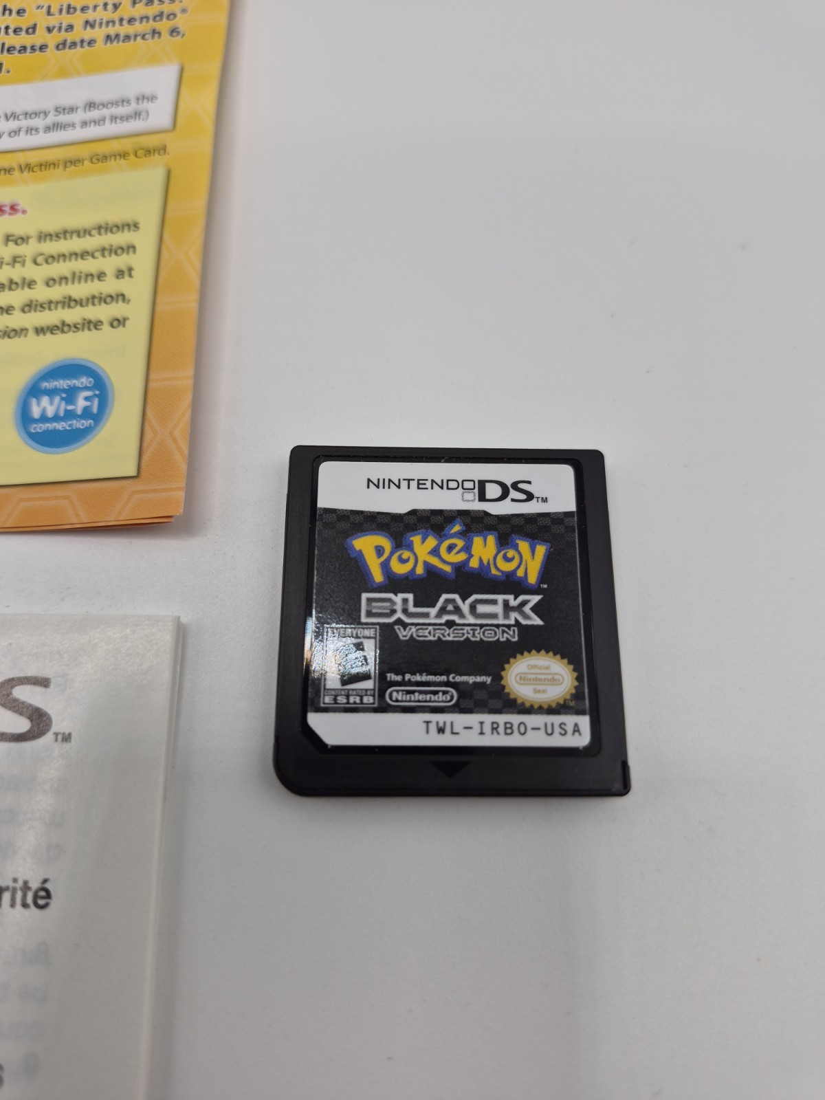 Pokemon: Black Version Authentic (Nintendo DS 2011) CIB Tested Authentic Insert