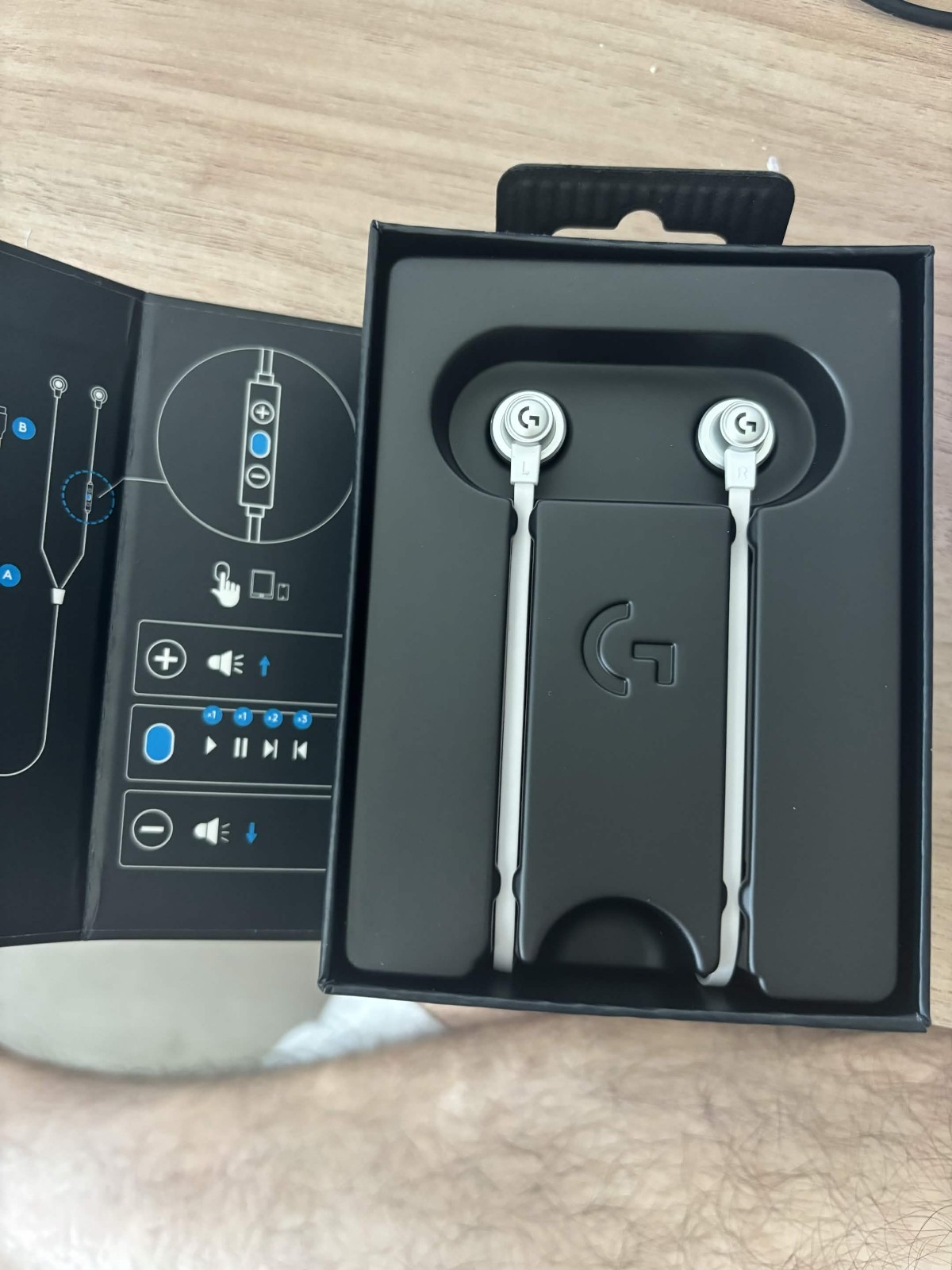 Logitech G333 K/DA Gaming In-Ear Headset – League of Legends Edition