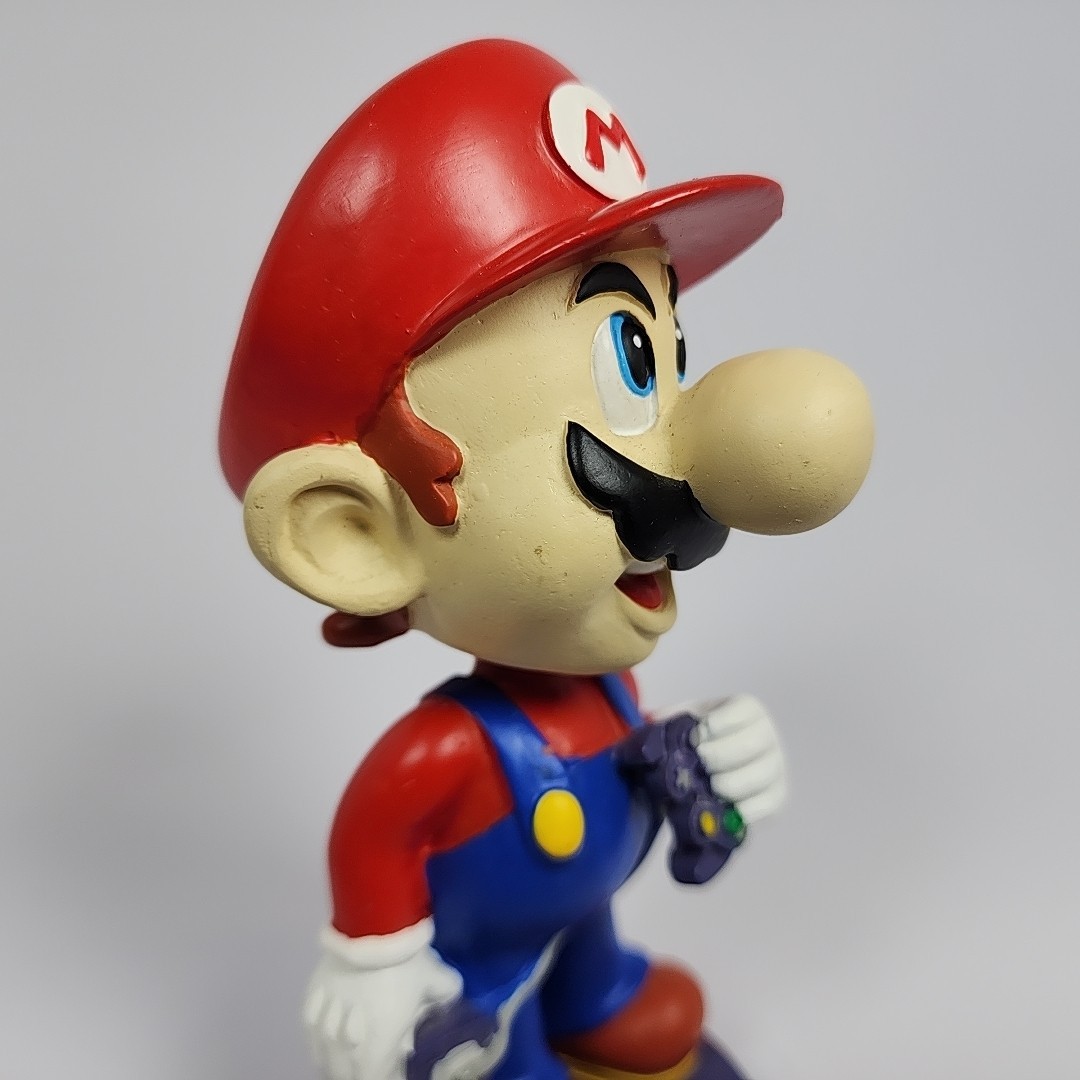 Nintendo GameCube Mario Bobblehead Figure 2002 Target Exclusive Limited Edition